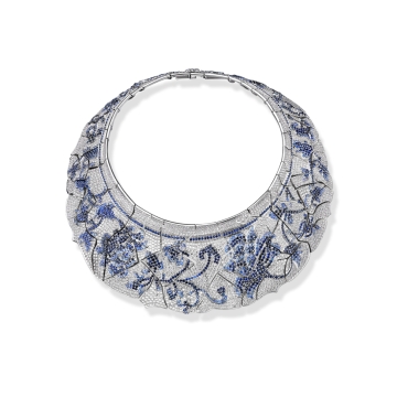 青花瓷”蓝宝石臻品链牌